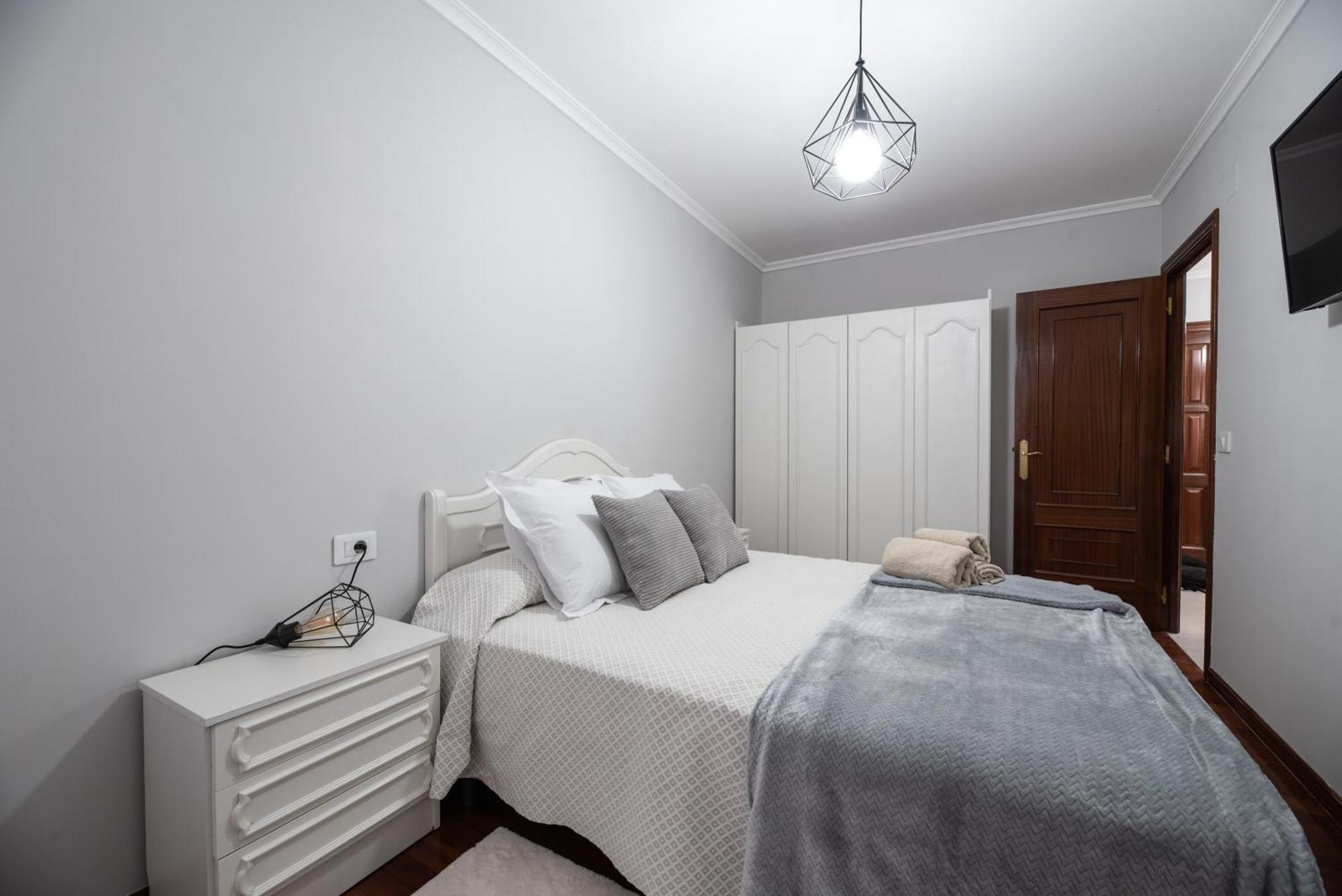Apartamento Acogedor Centrico 蒙福特·德·莱蒙斯 外观 照片